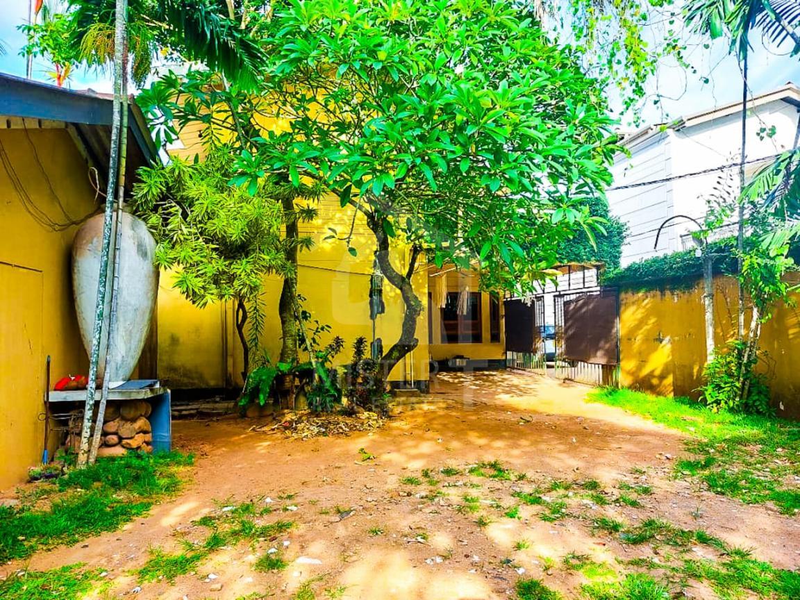 Land for Sale in Colombo 08- image 1