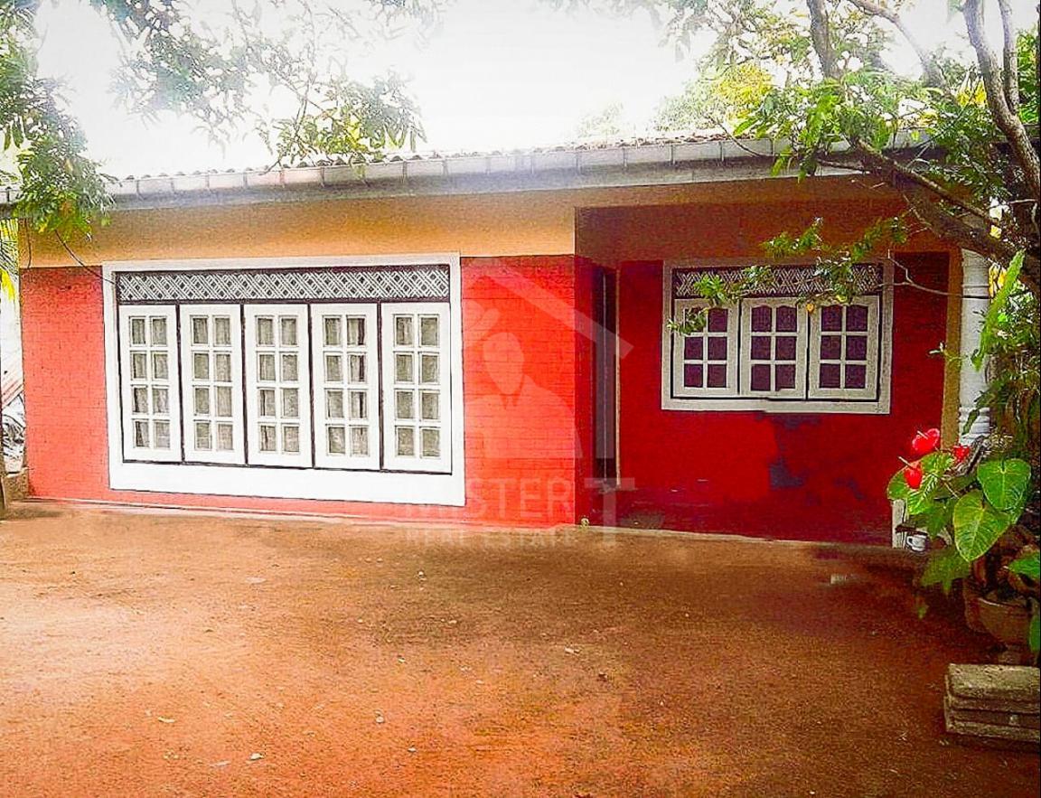 Land with House for Sale in Ratmalana- image 1