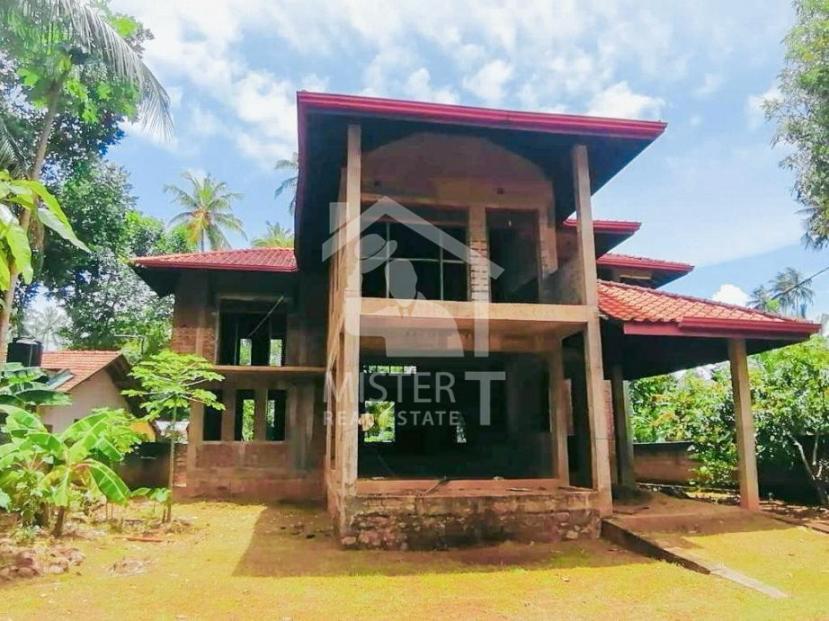 Land with House for Sale in Aluthgama- image 1