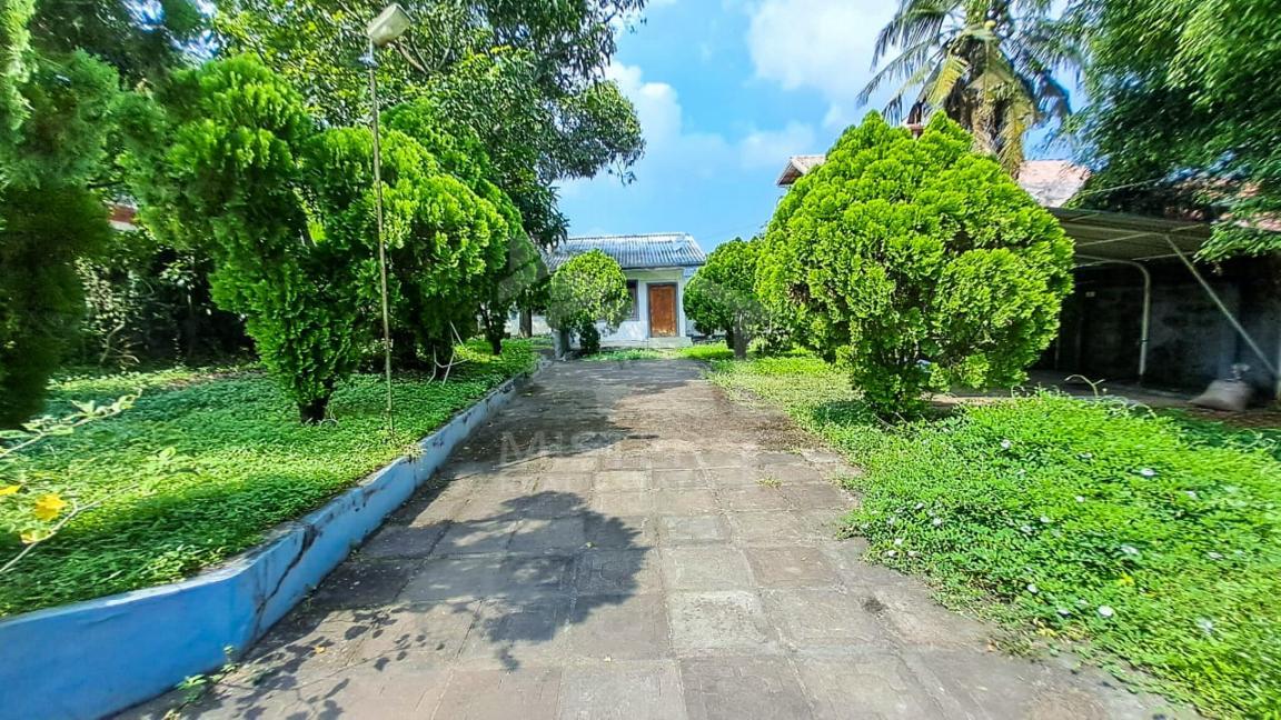 Land for Sale in Nugegoda- image 1