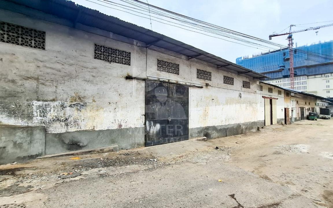 Commercial Property For Sale in Colombo 10- image 1