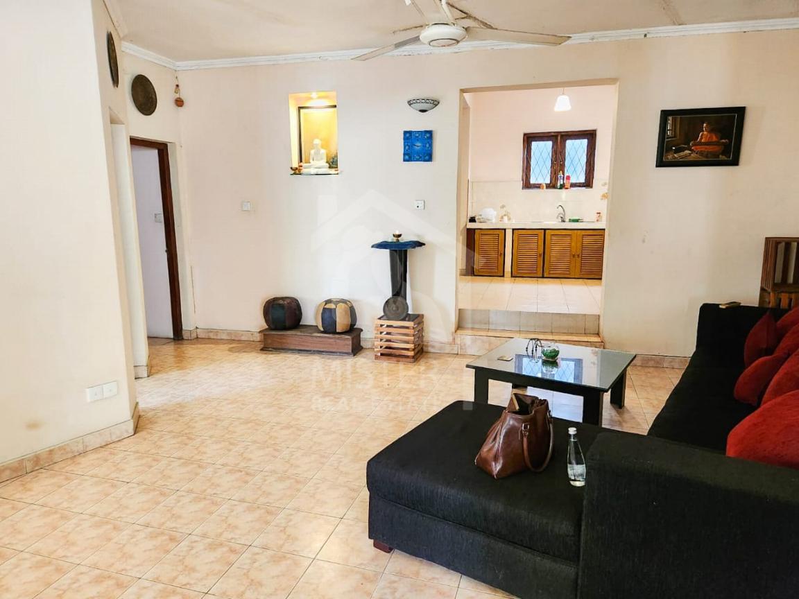 Land with House for Sale in Pita Kotte- image 2