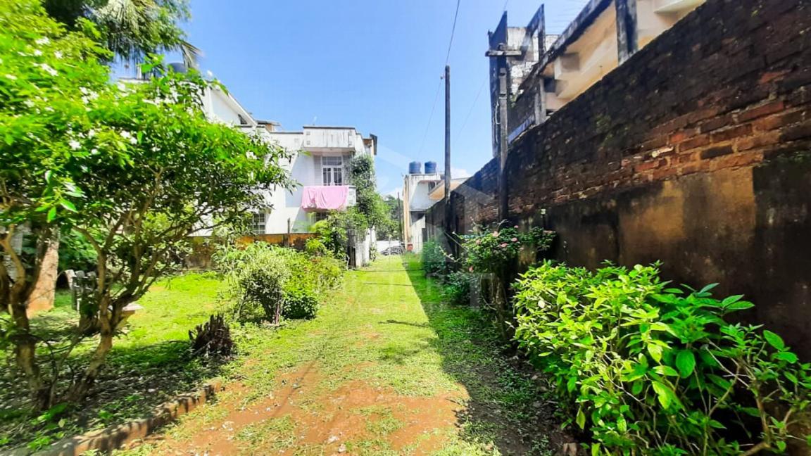 Land with a House for Sale in Dehiwala- image 3