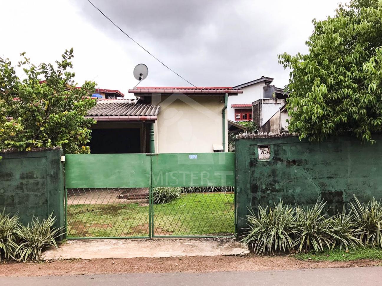 Land for Sale in Homagama- image 1