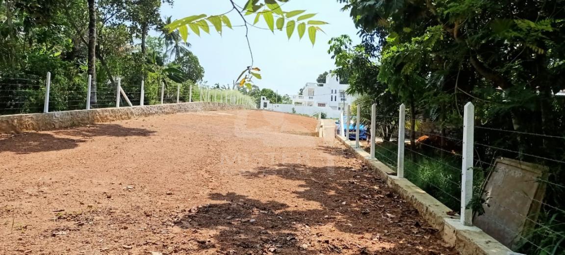 Land for Sale in Hokandara - image 2