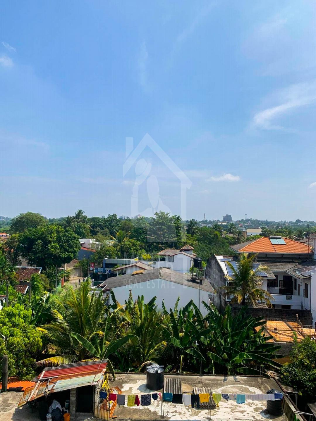 Land with an Old House For Sale in Nawala- image 8