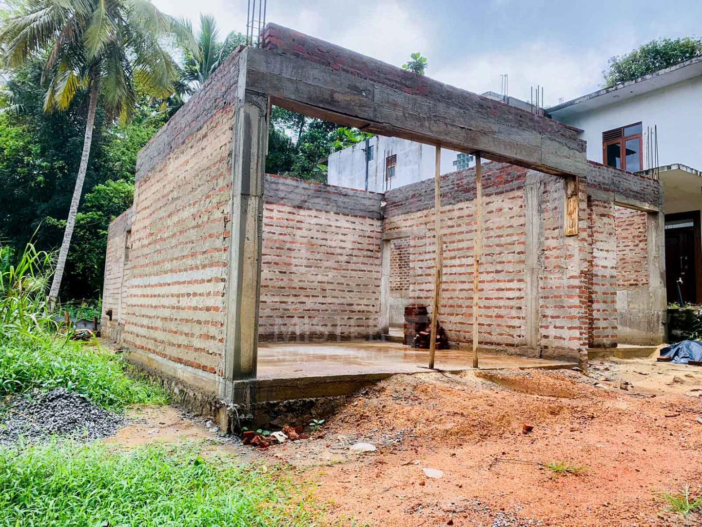 Land for Sale in Kadawatha - image 1