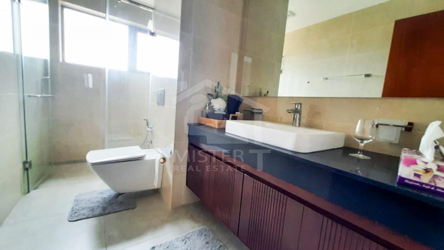 Apartment for Rent at The Grand - image 10