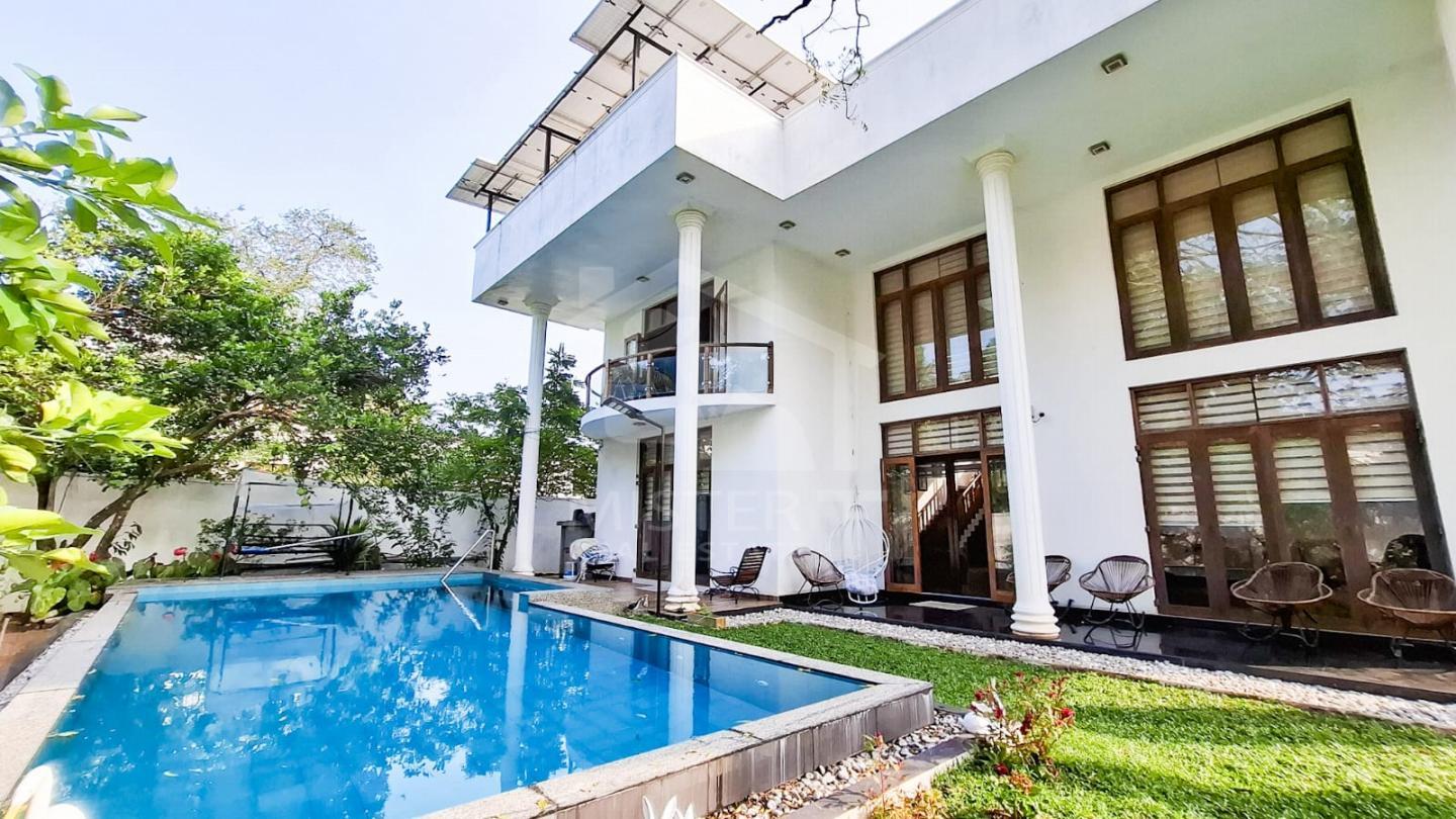 Luxury House for Rent at Kotte- image 10