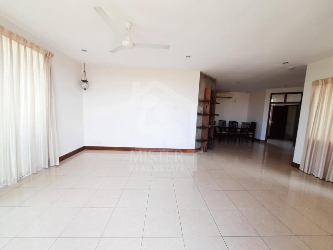 Apartment For Rent at Carriage House- image 1