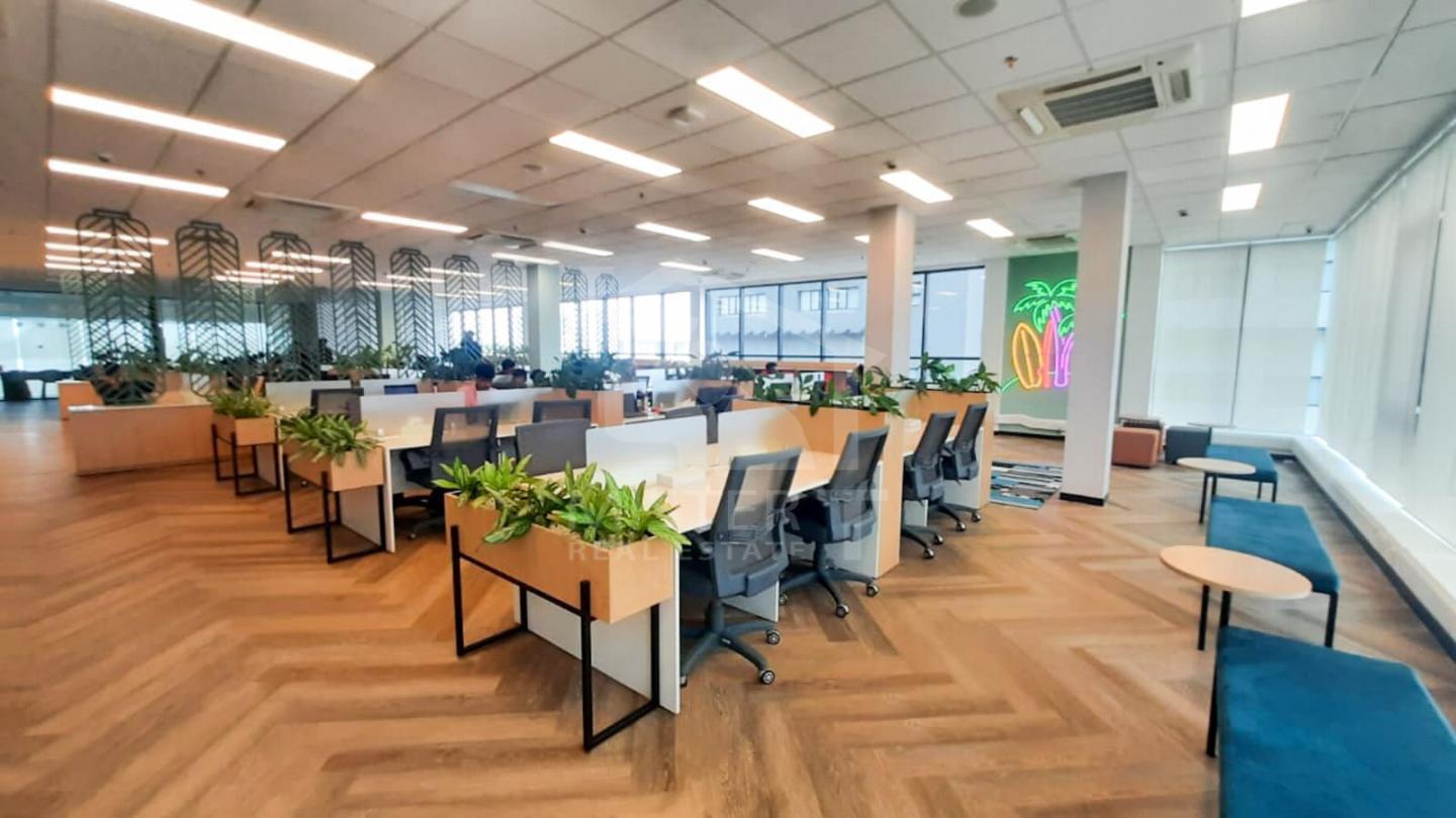 Luxury Office Space for Rent in Colombo 08- image 1