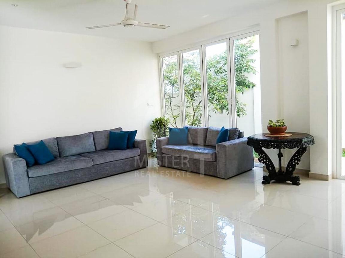 House for Rent in Colombo 06- image 1