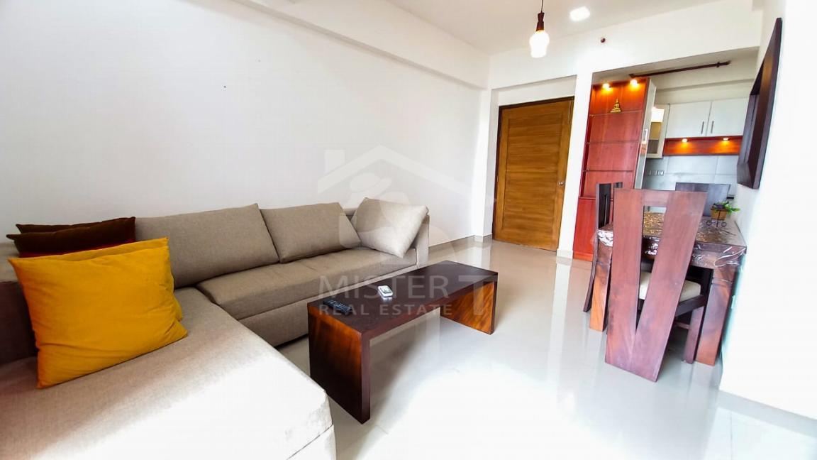 Apartment For Rent at Oval View Residencies- image 1