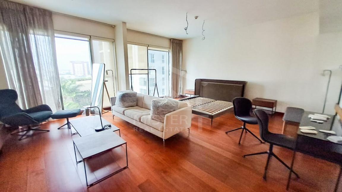 Apartment for Rent at The Residences, Colombo 02- image 1