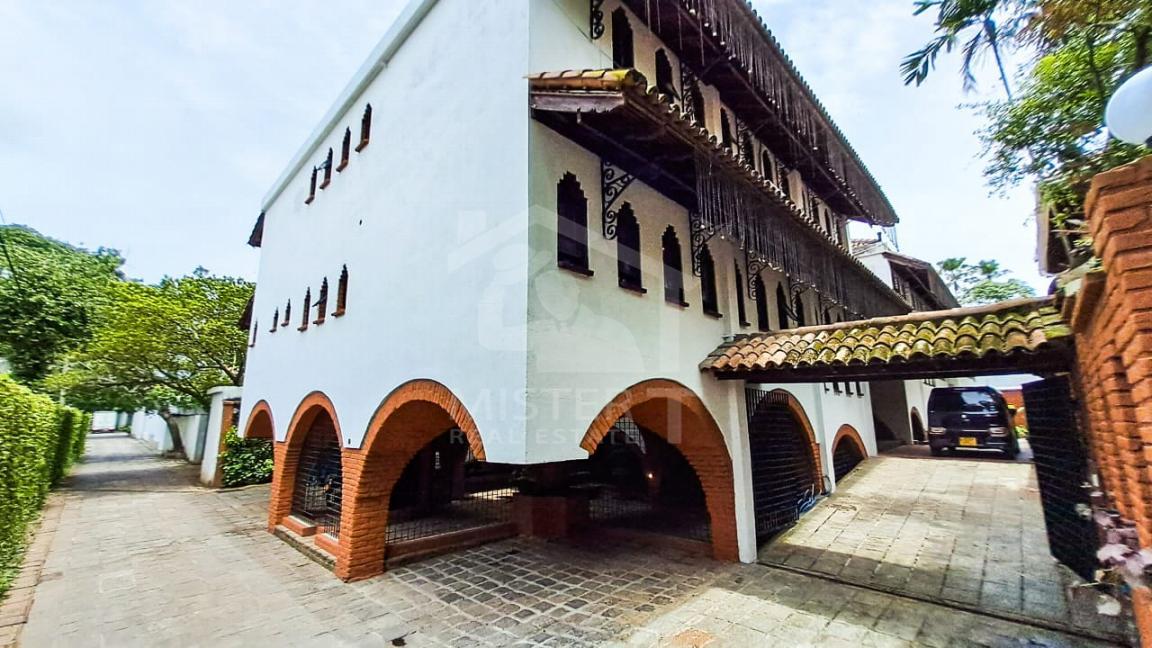 Commercial Property for Rent in Colombo 07- image 1