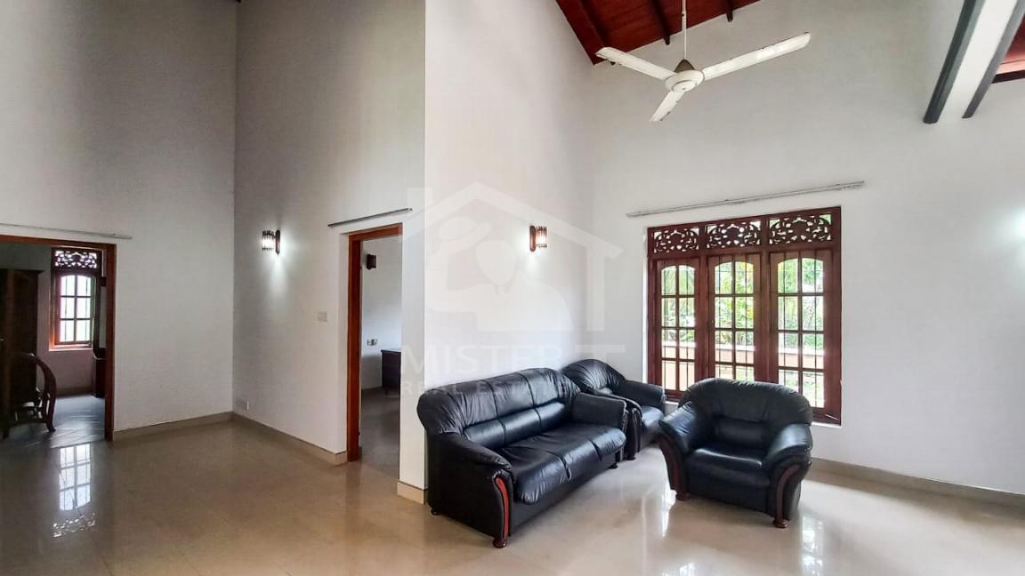 Apartment for Rent in Thalawathugoda- image 1
