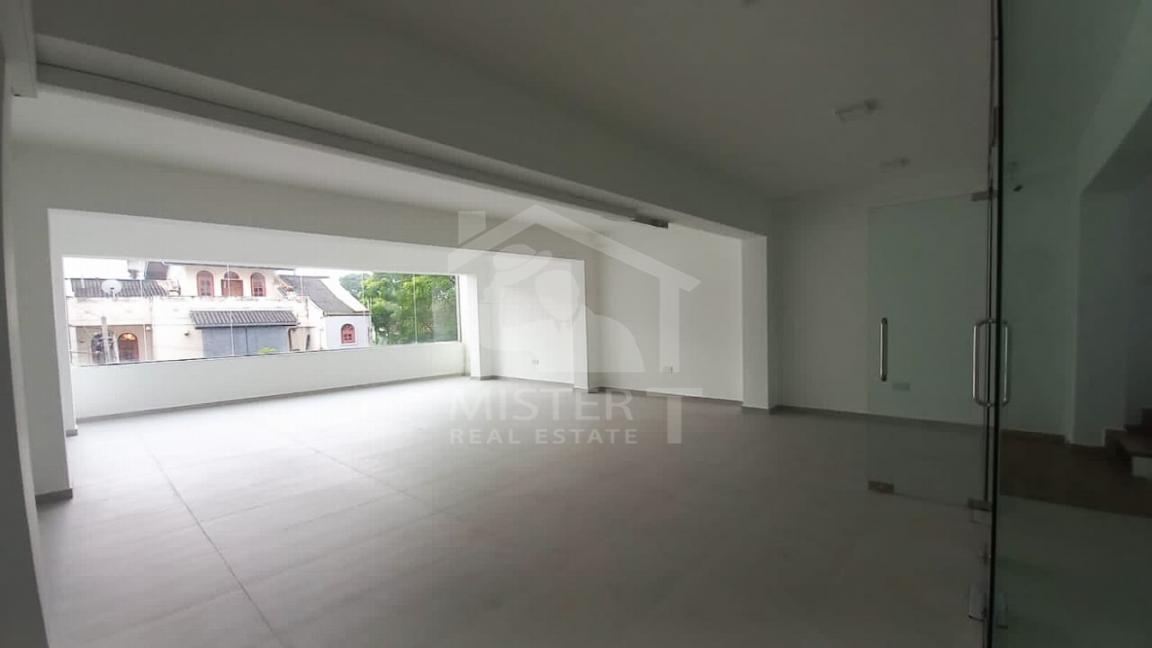Commercial Building for Rent in Colombo 05- image 2