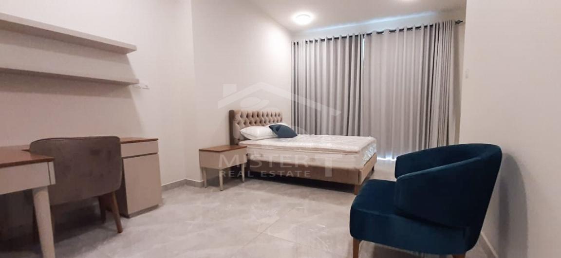 Penthouse for Rent at Capital Height, Rajagiriya- image 2