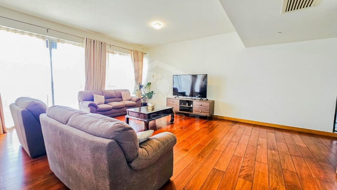 Apartment for Rent at The Residences, Colombo 02- image 2