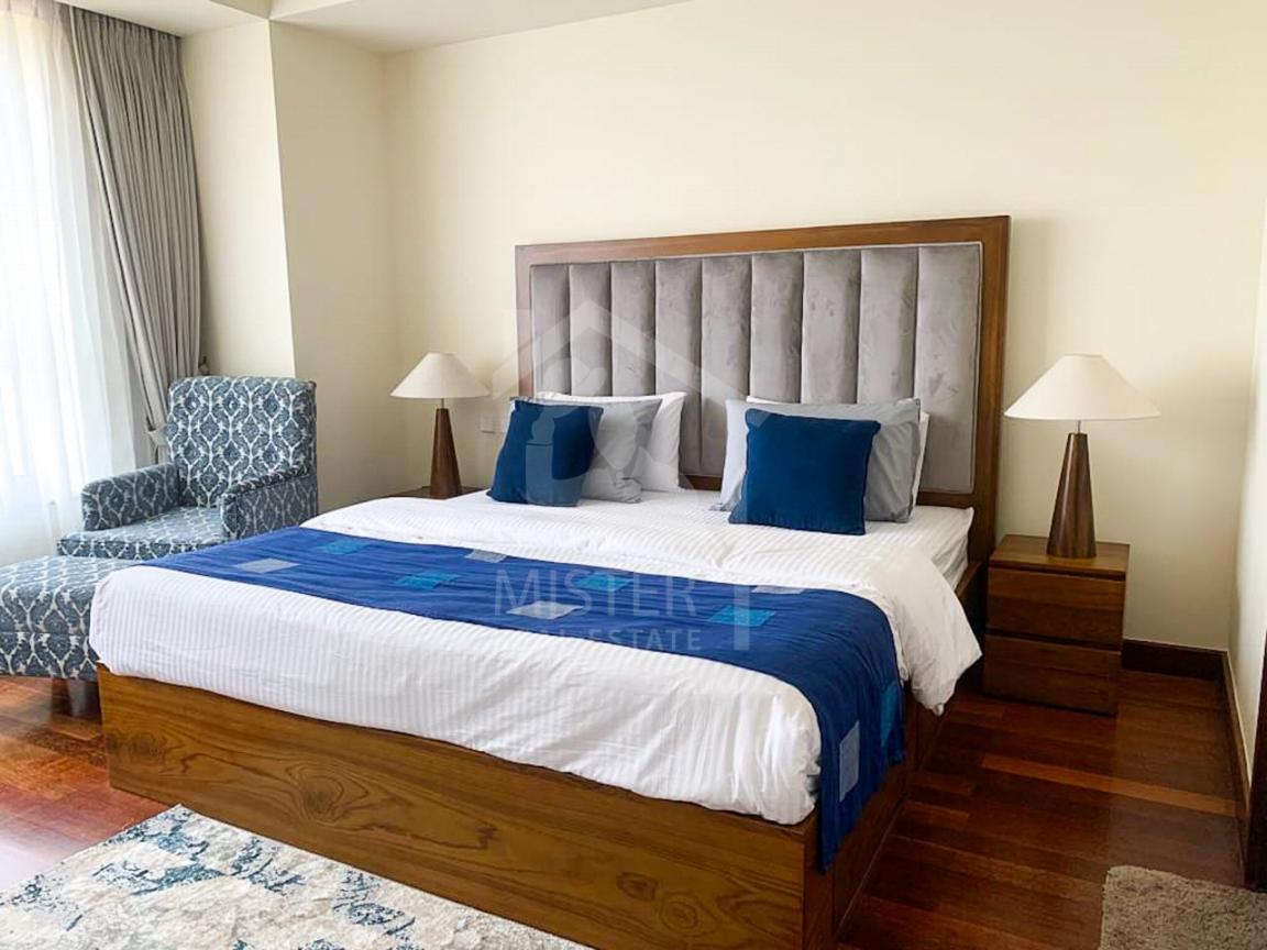 Apartment for Rent at Cinnamon Life, Colombo 02- image 2