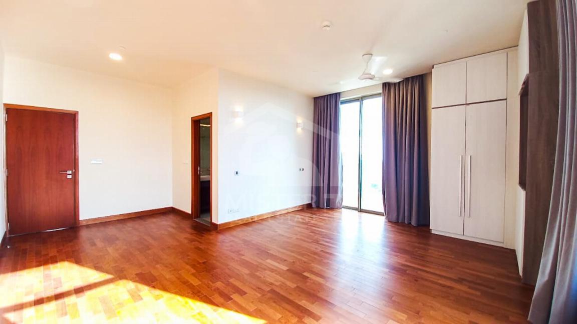 Apartment for Rent at The Grand, Colombo 07- image 2