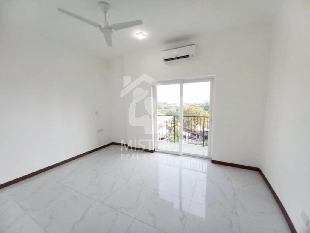 Apartment for Sale at Nalanda Gate, Colombo 10- image 2