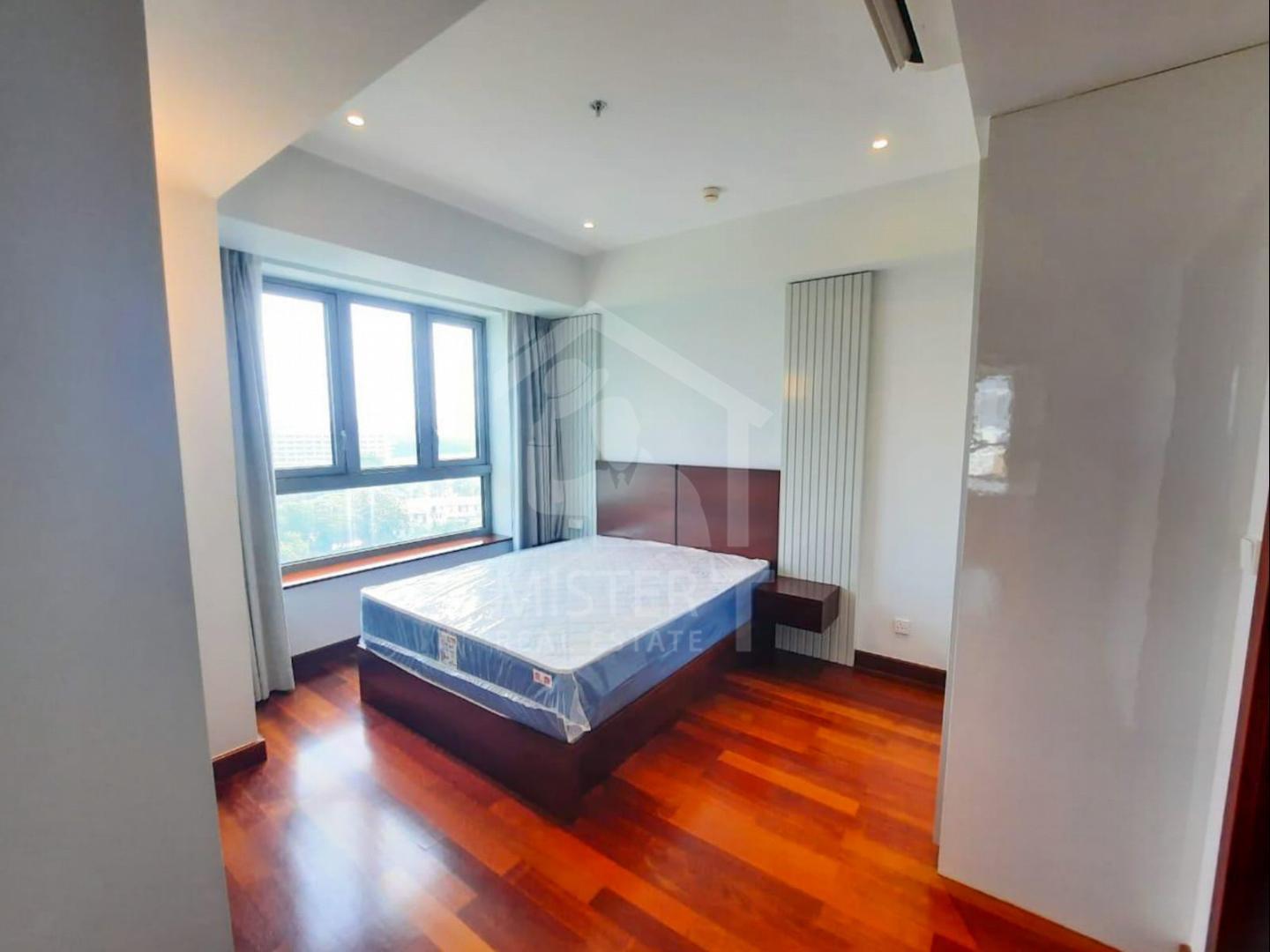 Apartment for Rent at Cinnamon Life, Colombo 02- image 2