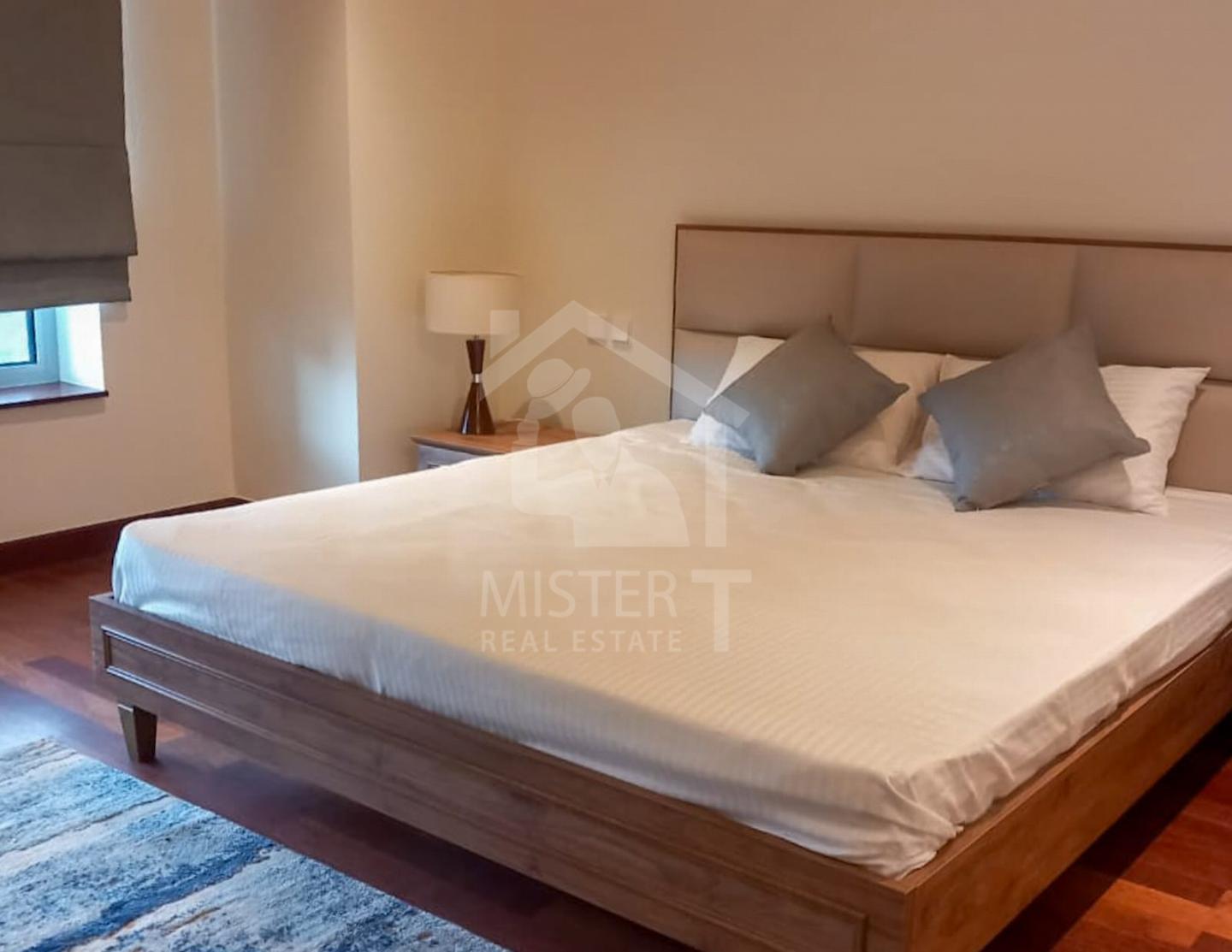 Apartment for Rent at Cinnamon Life, Colombo 02- image 2