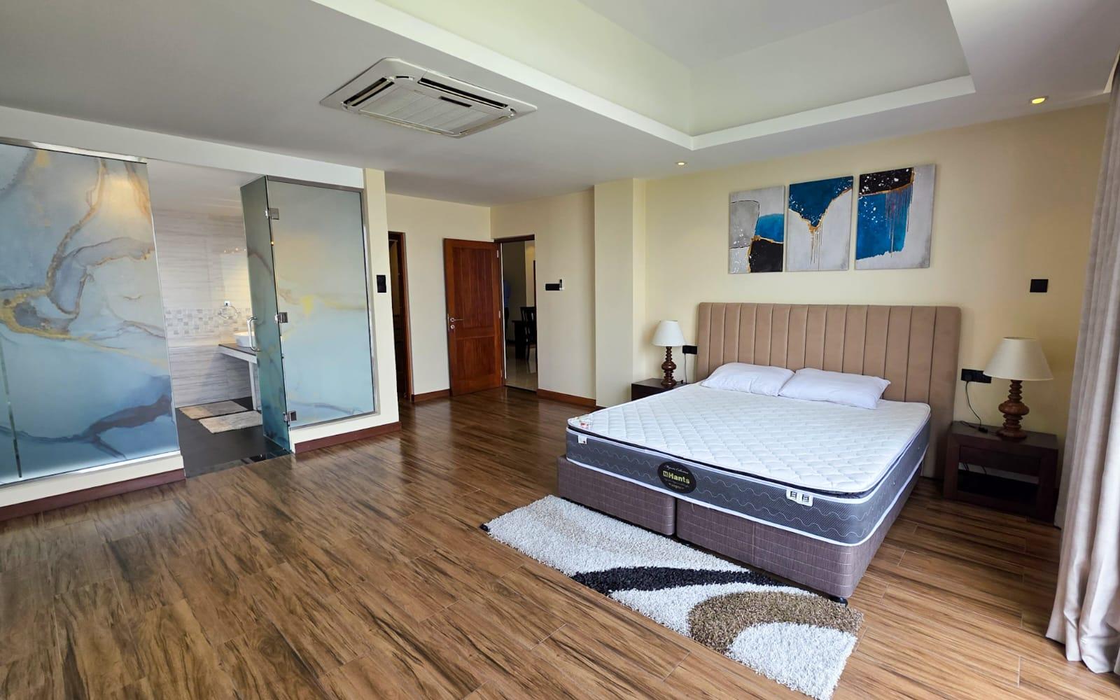 Private Apartment for Rent in Colombo 07- image 2