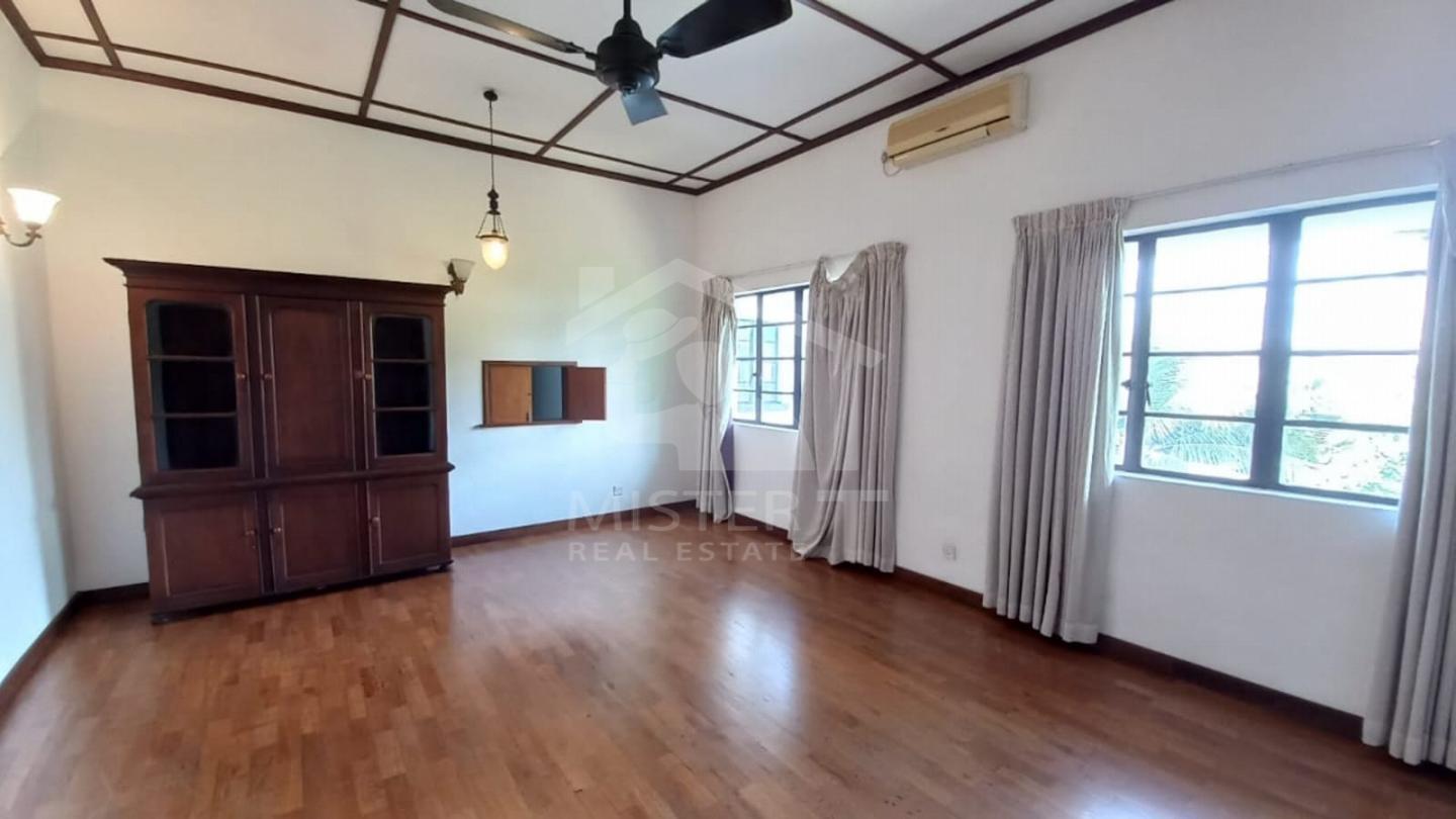 Private Apartment for Rent in Colombo 07- image 3
