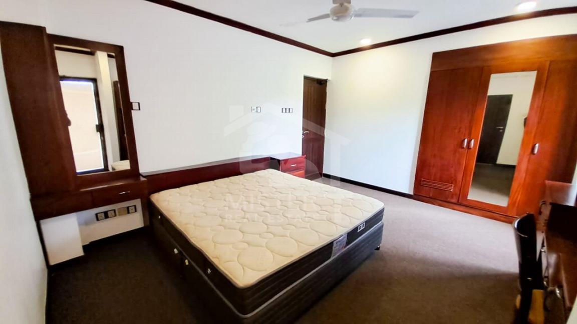 Apartment for Rent at Kynsey Place, Colombo 07- image 3