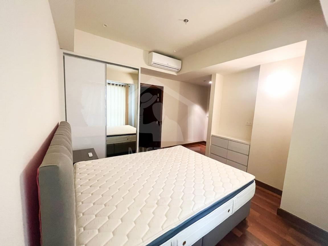 Apartment for Rent at Cinnamon Life, Colombo 02- image 3