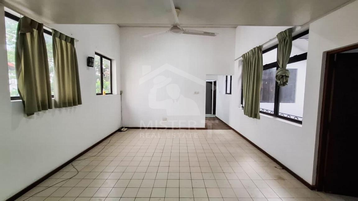 Commercial Property For Rent in Colombo 07- image 3