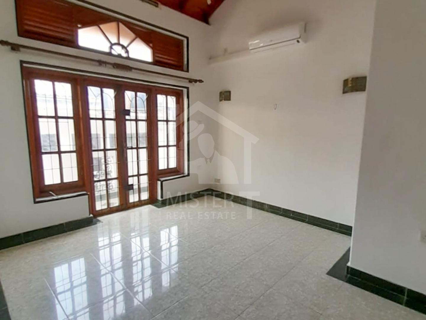 Commercial Property for Rent in Colombo 06- image 3