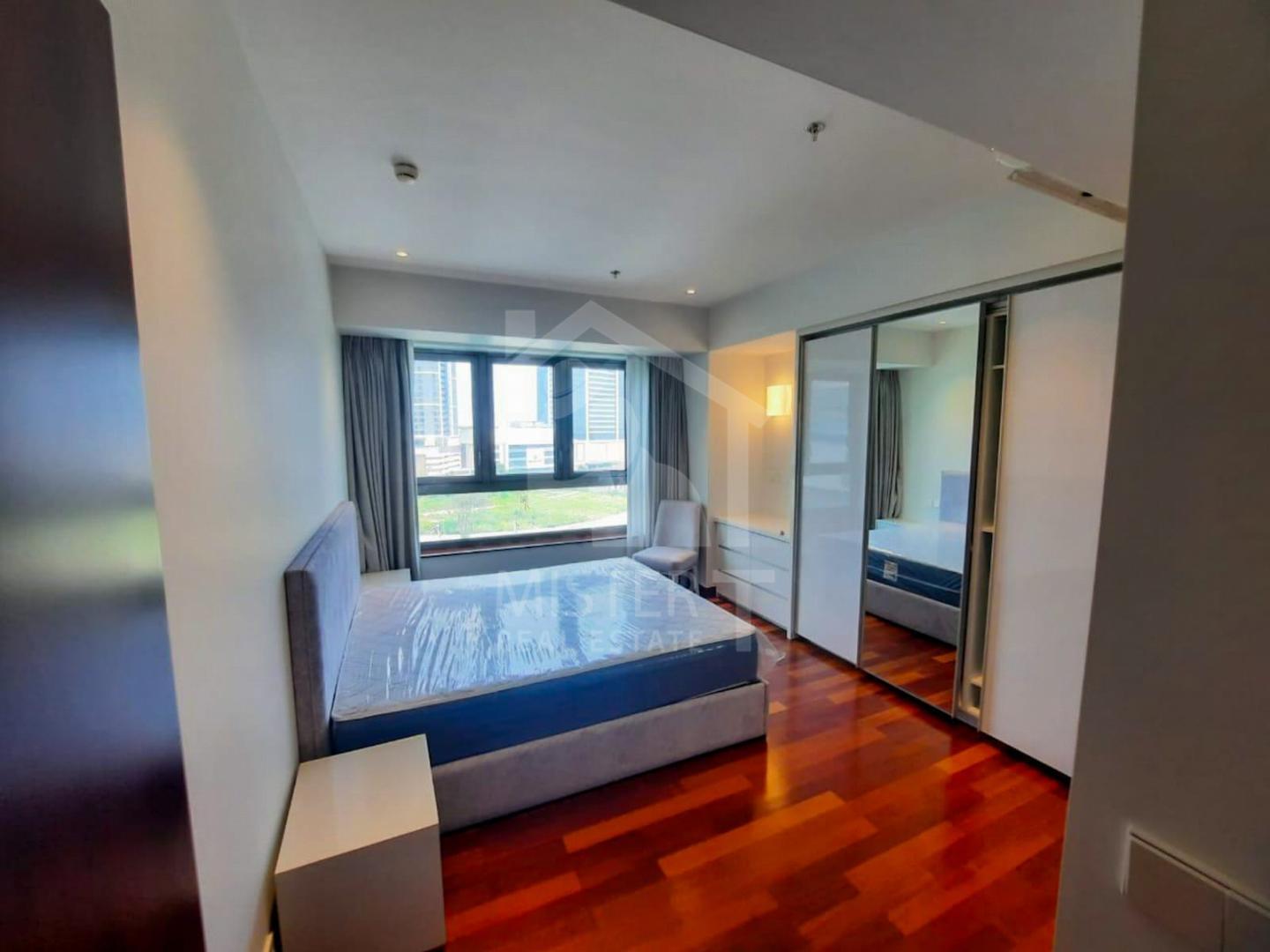 Apartment for Rent at Cinnamon Life, Colombo 02- image 3