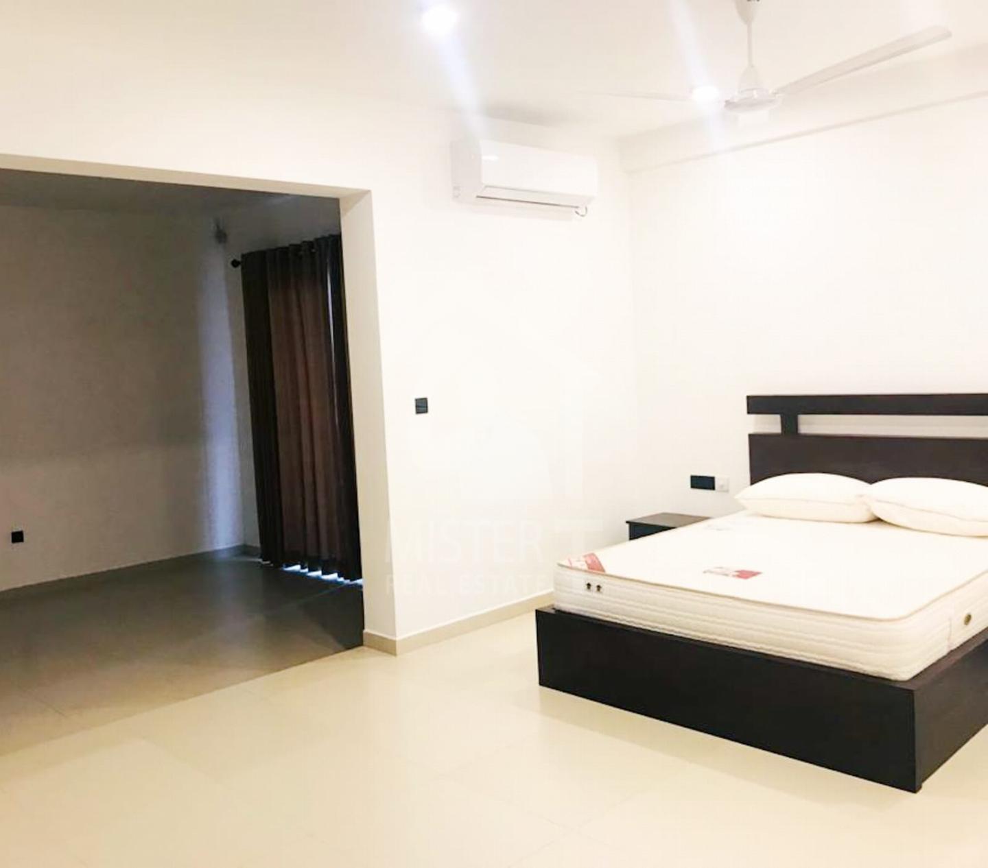 Luxury House for Rent in Pelawatta- image 4