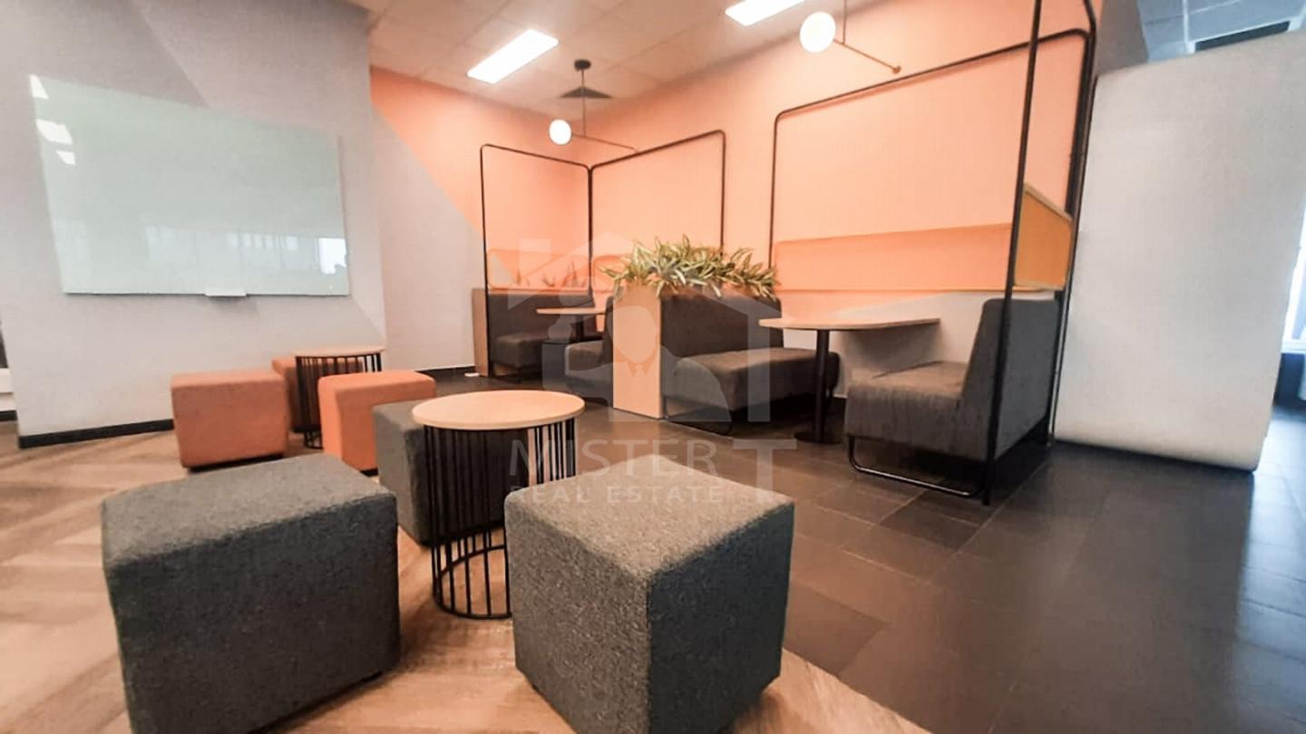 Luxury Office Space for Rent in Colombo 08- image 4