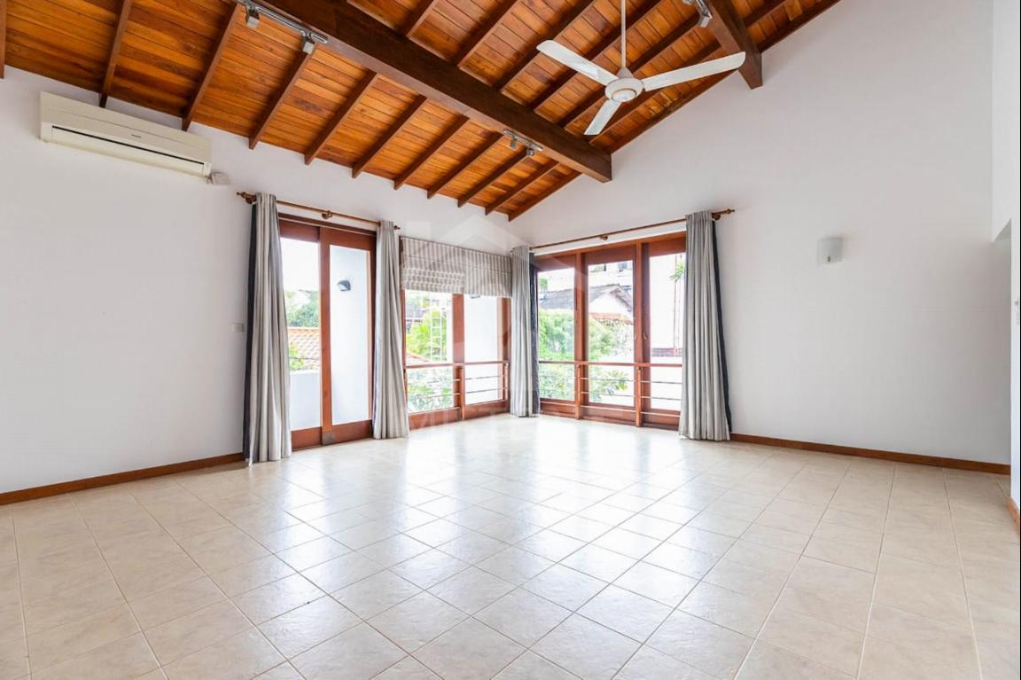 Luxury House for Rent in Colombo 05- image 4