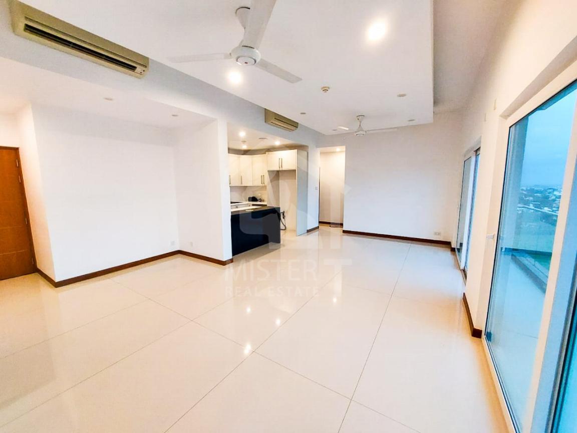 Apartment for Rent at Sky Gardens, Rajagiriya- image 4