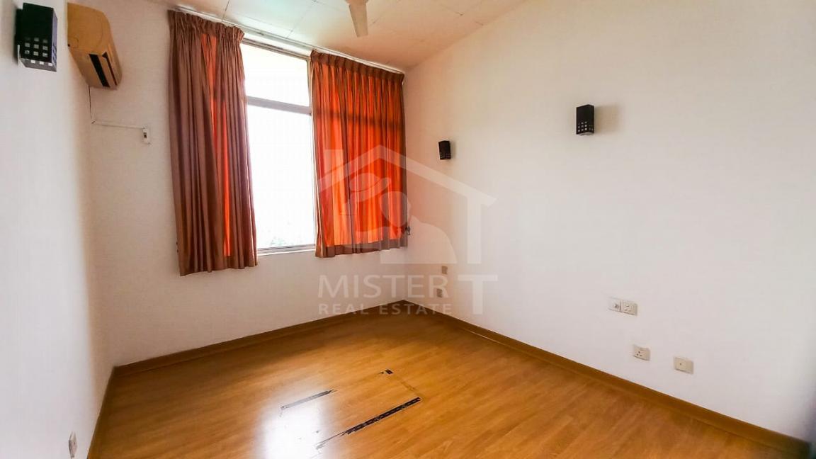 Penthouse for Rent at 2000 Plaza Residencies- image 4