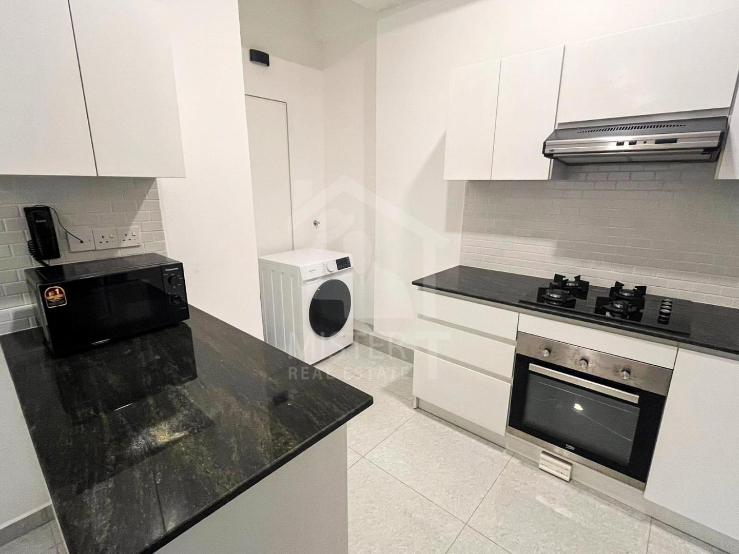 Apartment for Rent in Colombo 04- image 4