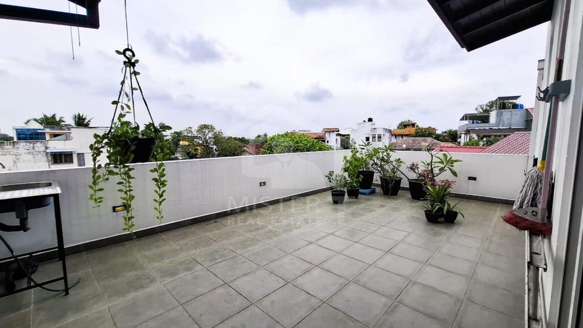 Private Apartment for Rent in Rajagiriya- image 4