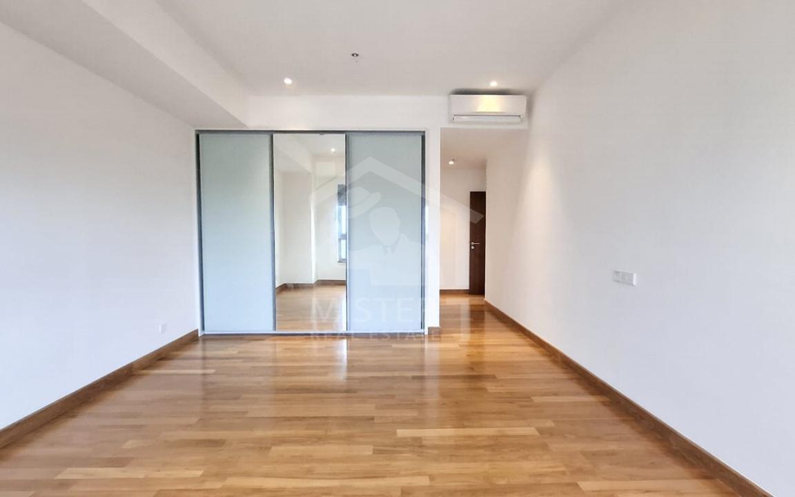 Penthouse for Rent at Cinnamon Life, Colombo 02- image 4