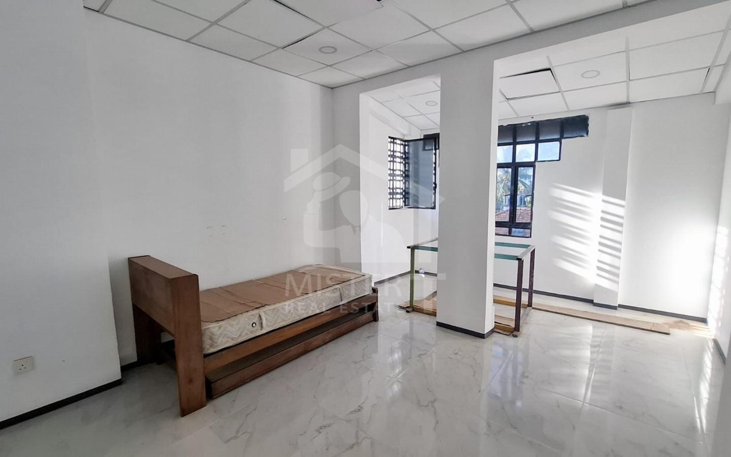 Commercial Property for Rent in Kohuwala- image 4