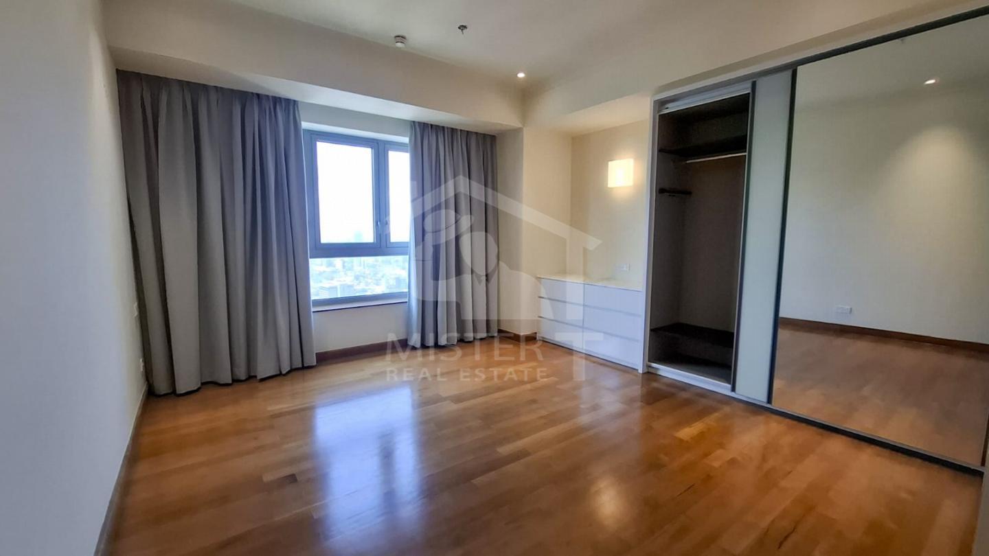 Penthouse for Rent at Cinnamon Life, Colombo 02- image 4