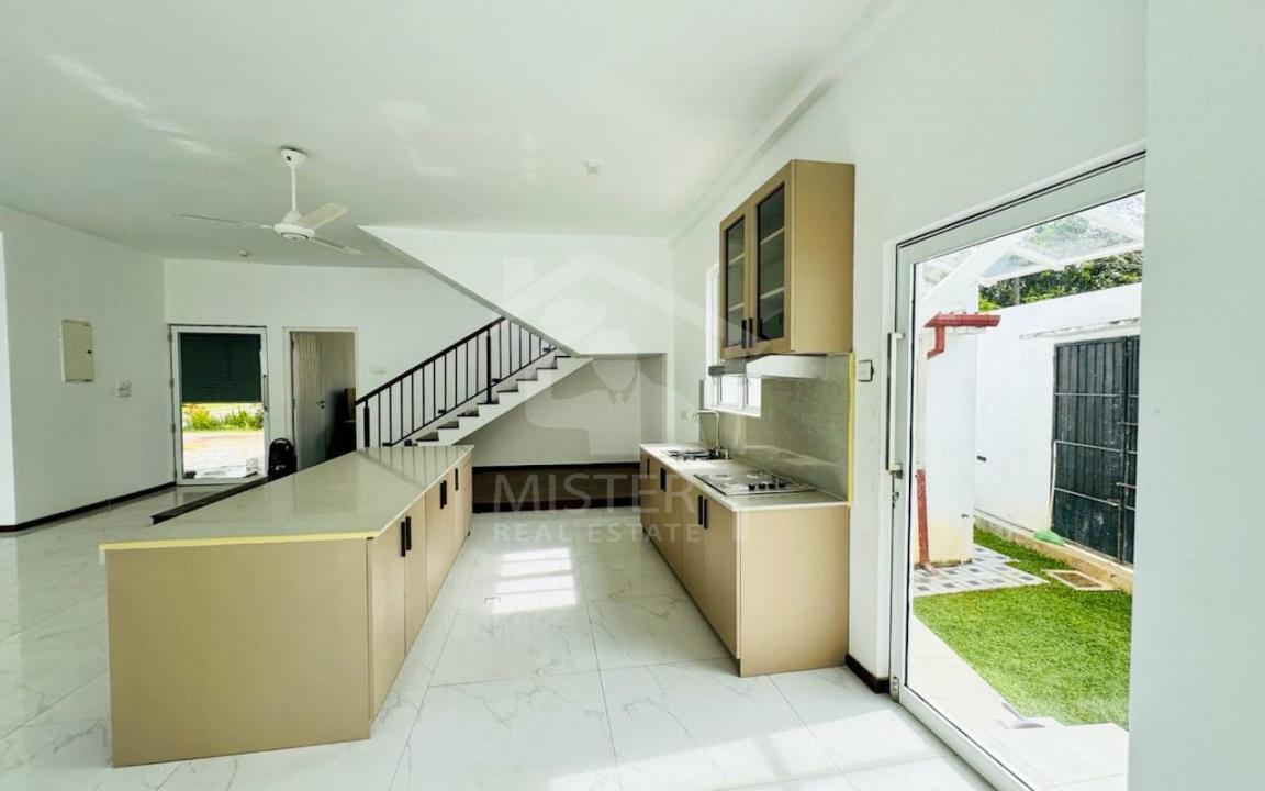 House for Rent in Kotte- image 4