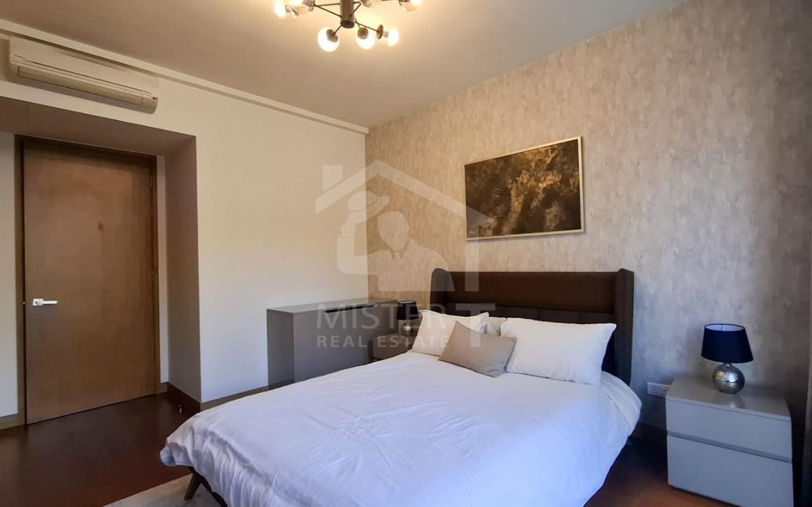 Apartment for Rent at The Residences, Colombo 02 - image 4