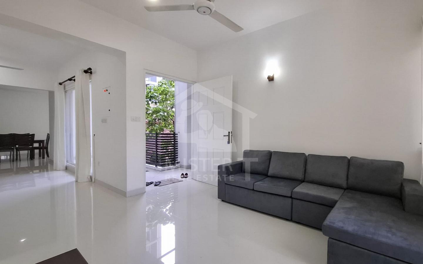 Private Apartment for Rent in Colombo 05- image 4
