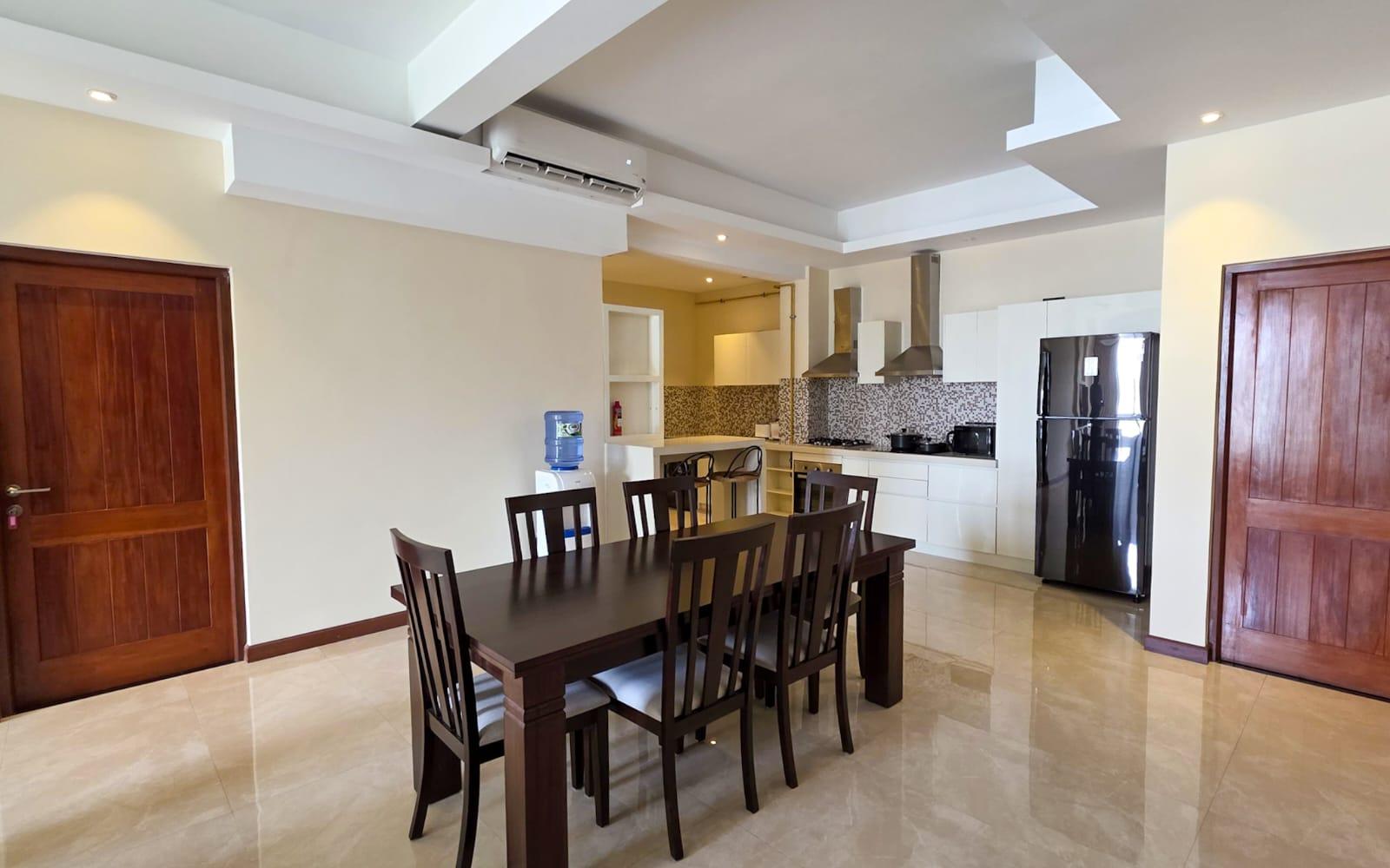 Private Apartment for Rent in Colombo 07- image 4