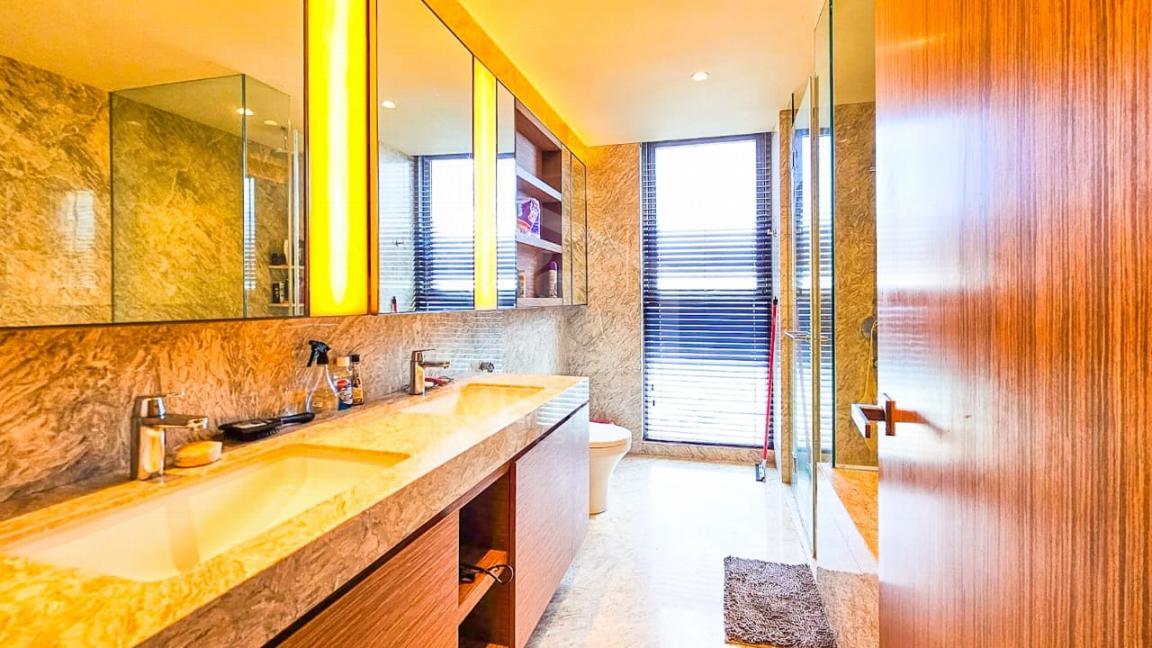 Apartment for Rent at The Residences, Colombo 02- image 5